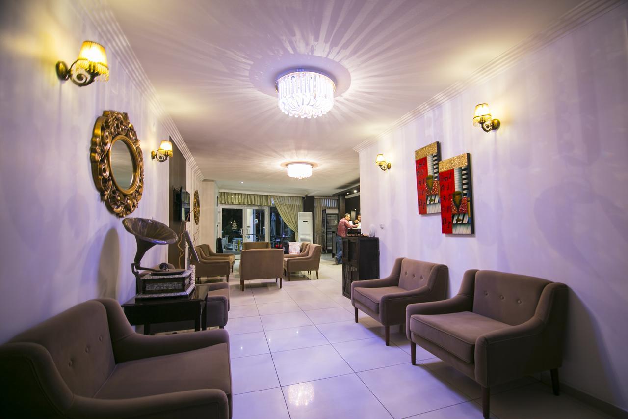 Cevik Palace Otel 安塔利亚 外观 照片